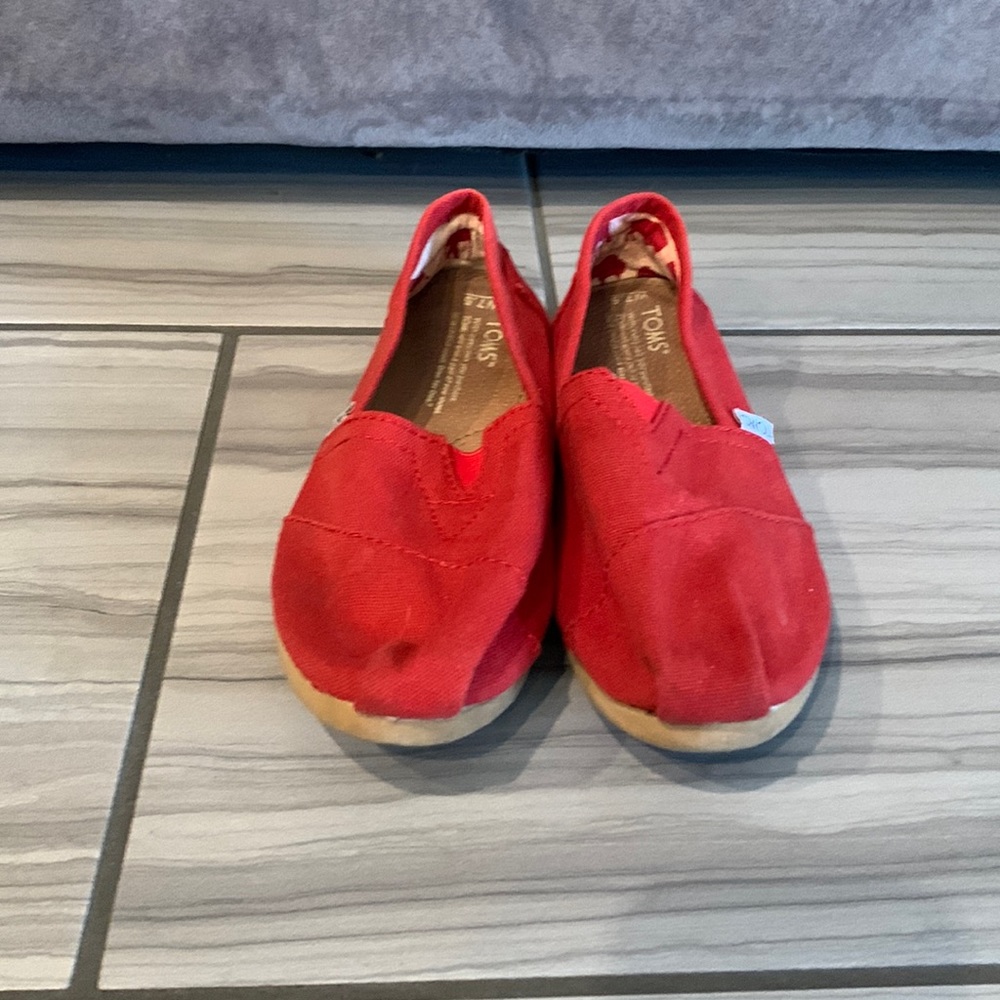 Red Toms